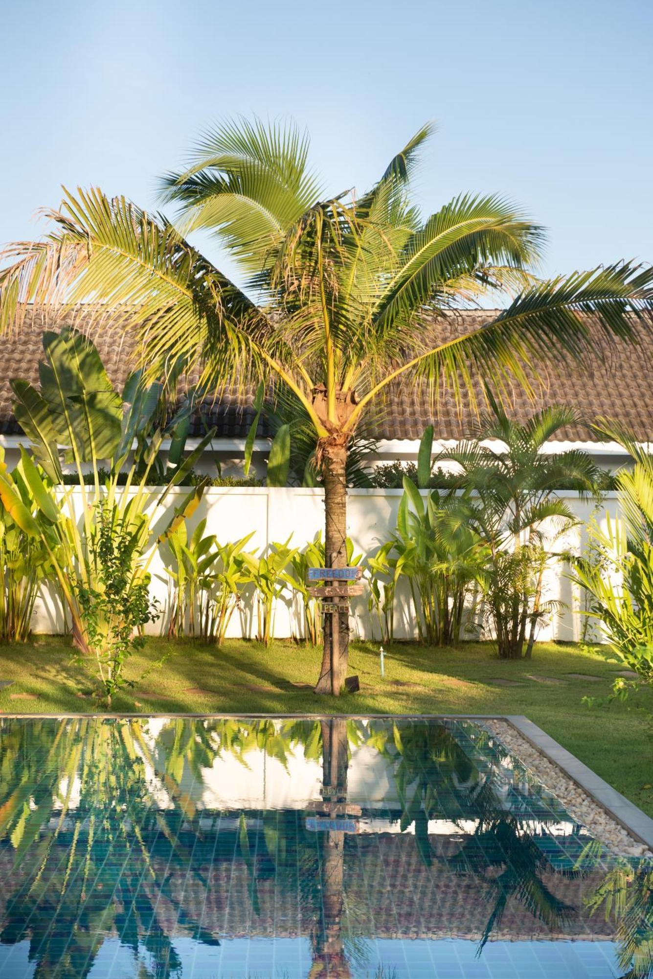 Bungalow Khao Lak Eksteriør billede